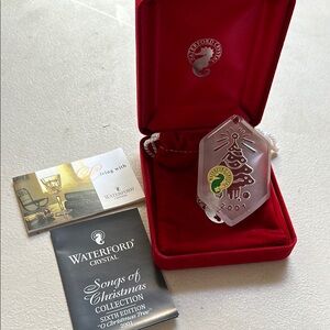WATERFORD CRYSTAL SONGS OF CHRISTMAS  2001 “O CHRISTMAS TREE” ORNAMENT
